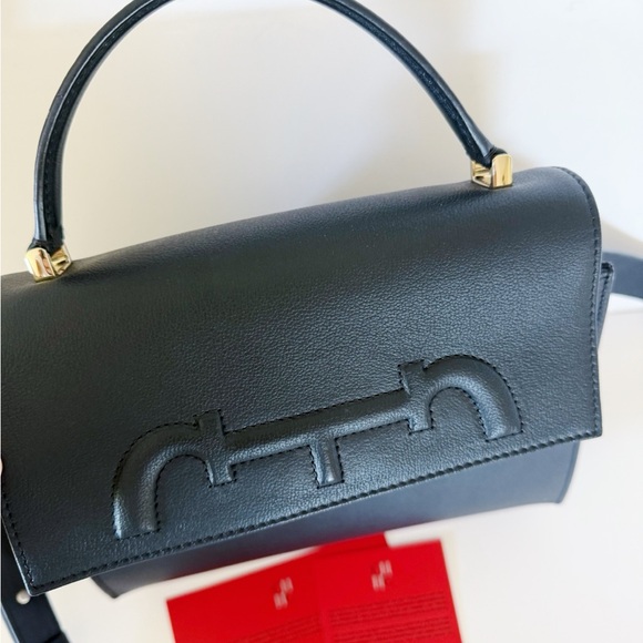 Carolina Herrera Doma Signature Satchel Medium Black Leather Handbag - NWT - Picture 9 of 14